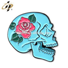 Custom made fashion skull metal safety pin car badge for clothes